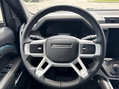 New 2026 Land Rover Defender 110 X-Dynamic SE AWD/4WD image 24