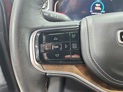 Used 2023 Jeep Grand Wagoneer L Series II image 24