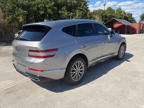 Used 2021 Genesis GV80 2.5T image 3