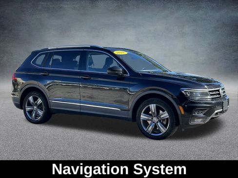 Used 2018 Volkswagen Tiguan SEL Premium image 4