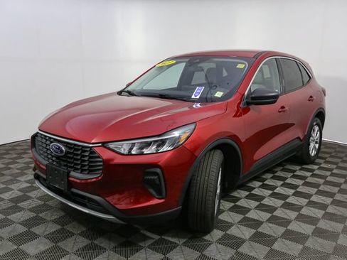 Used 2023 Ford Escape Active AWD/4WD image 5