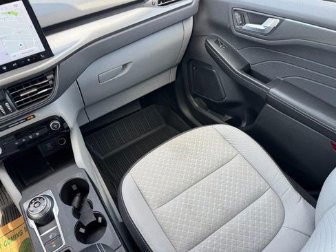 Used 2023 Ford Escape Active w/ Tech Pack #2 AWD/4WD image 15