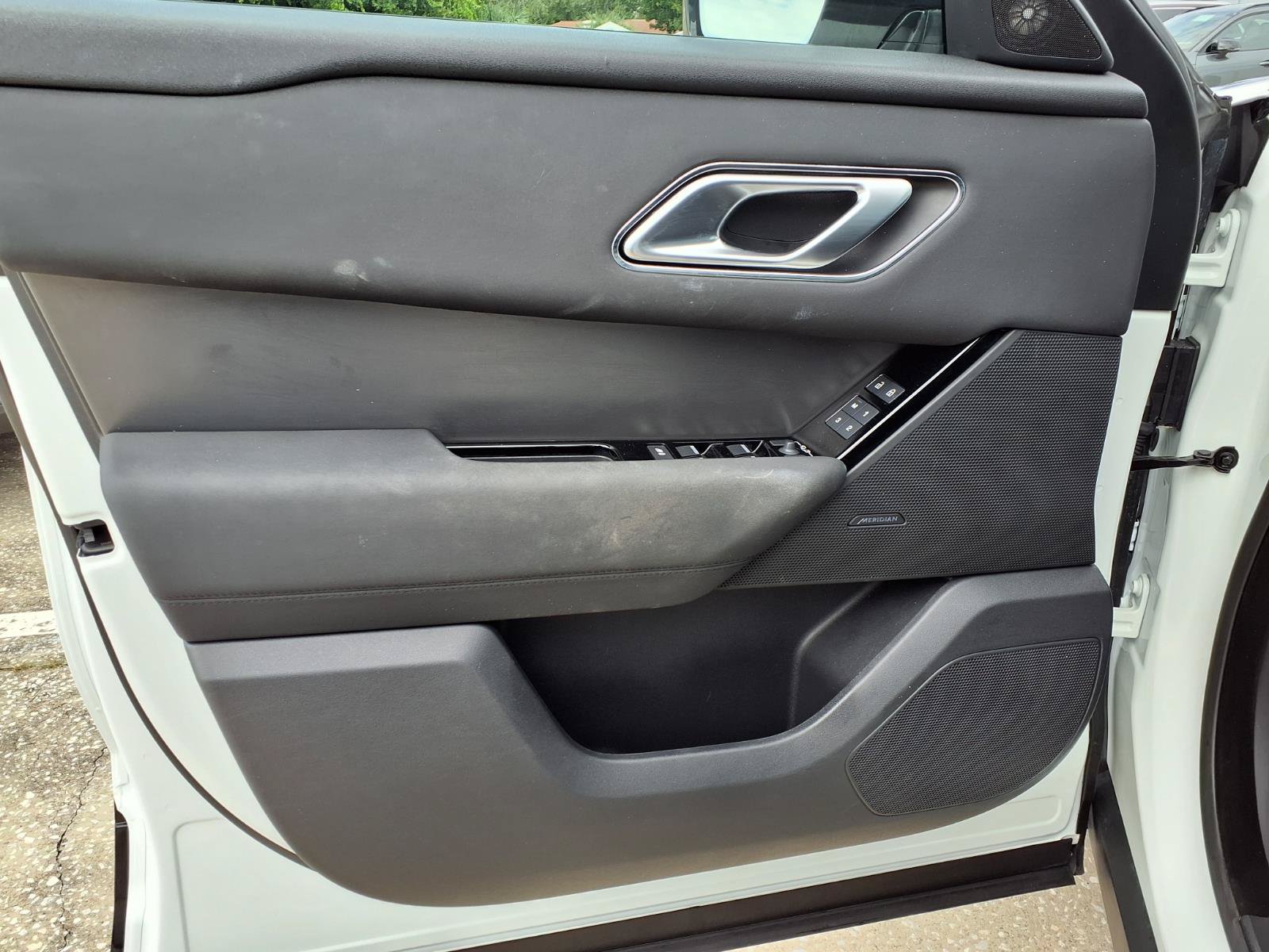 Used 2025 Land Rover Range Rover Velar Dynamic SE AWD/4WD image 22