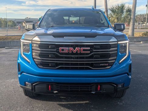 Used 2024 GMC Sierra 1500 AT4 w/ Technology Package image 9