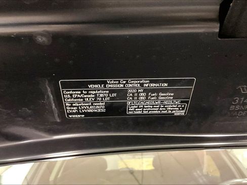 Used 2020 Volvo V60 T5 Cross Country w/ Protection Package Premier image 31