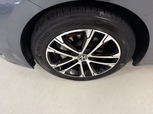 Certified 2022 Volkswagen Jetta Sport FWD image 11