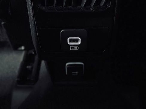 Used 2022 Jeep Compass Limited image 20