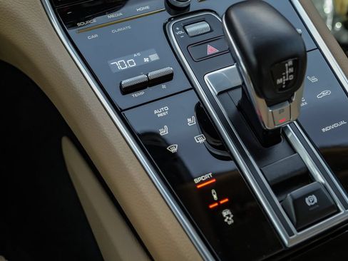Used 2019 Porsche Panamera 4 AWD/4WD image 29