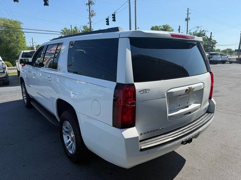 Used 2019 Chevrolet Suburban LT AWD/4WD image 6