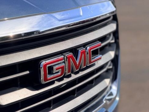 Used 2024 GMC Terrain SLE w/ Driver Convenience Package AWD/4WD image 31