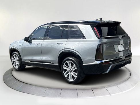 New 2026 Cadillac Vistiq Luxury image 3