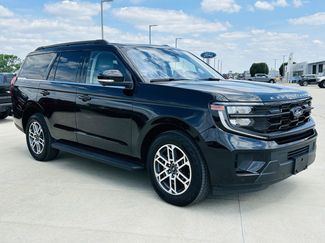 Used 2025 Ford Expedition Active AWD/4WD video 2