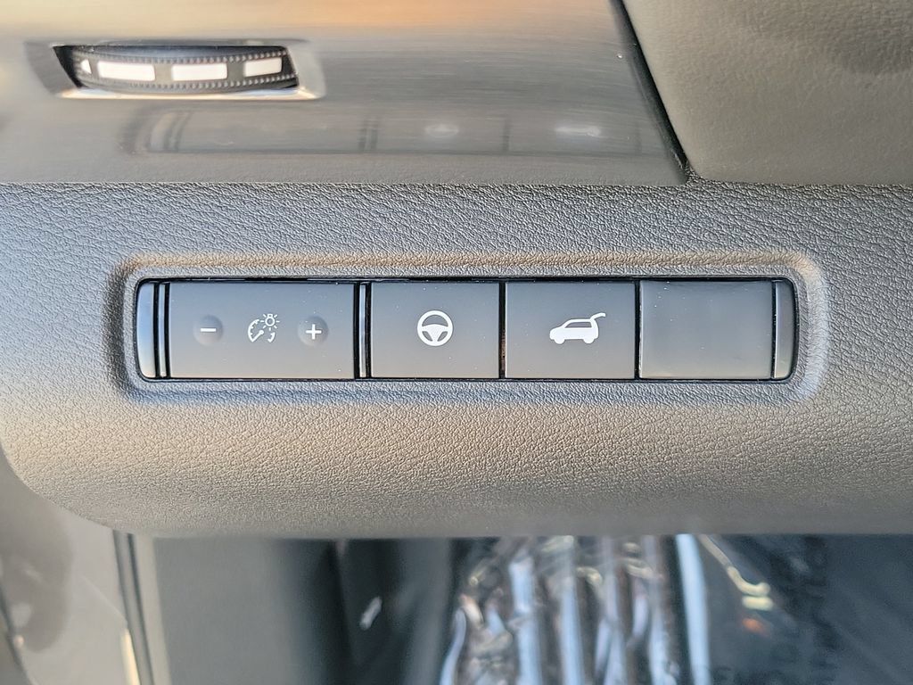 Certified 2026 Nissan Pathfinder SL AWD/4WD image 32