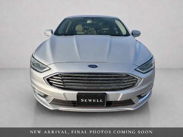 Used 2018 Ford Fusion Titanium AWD/4WD image 2