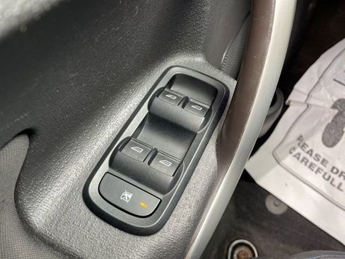 Used 2013 Ford Fiesta SE image 20