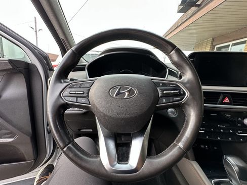 Used 2019 Hyundai Santa Fe AWD image 7