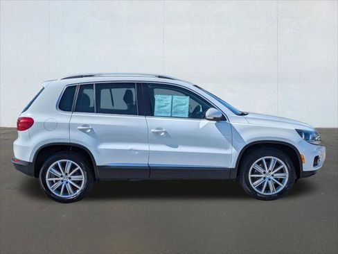 Used 2014 Volkswagen Tiguan SE FWD image 6