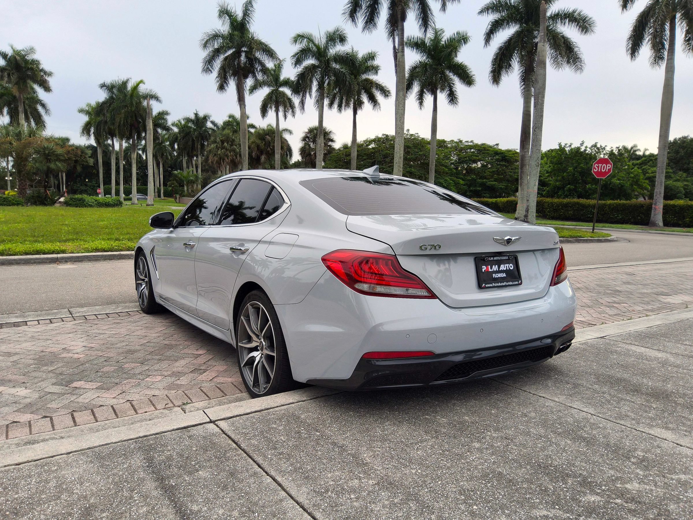 Used 2019 Genesis G70 2.0T Advanced w/ Dynamic Package RWD image 22