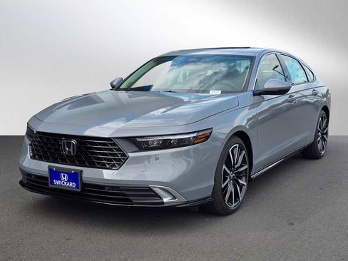 New 2025 Honda Accord Touring image 7