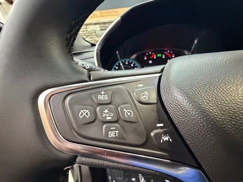 Used 2024 Chevrolet Equinox LT AWD/4WD image 25