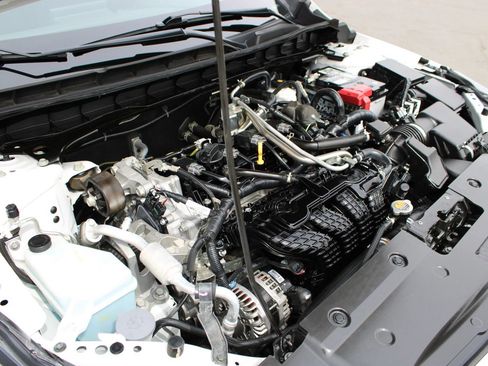 Used 2024 Nissan Altima 2.5 S FWD image 30