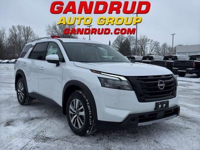 New 2025 Nissan Pathfinder SL