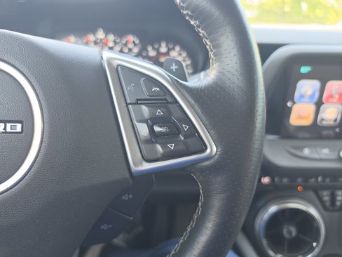 Used 2017 Chevrolet Camaro SS RWD image 20