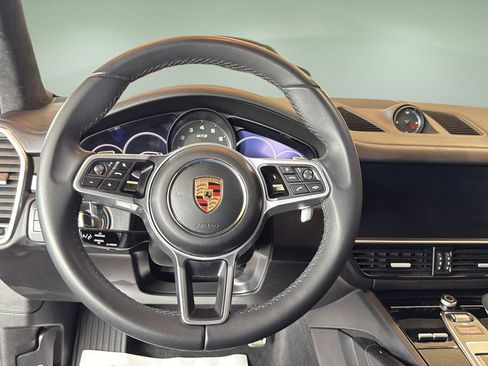 Used 2023 Porsche Cayenne GTS AWD/4WD image 21