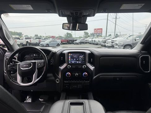 Used 2022 GMC Sierra 1500 SLT AWD/4WD image 21