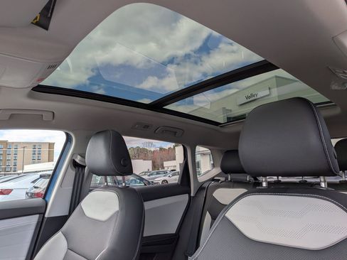 New 2026 Volkswagen Taos SEL image 16