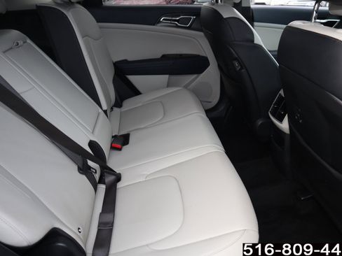 Used 2023 Kia Sportage EX image 25