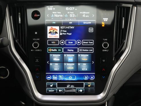 Used 2025 Subaru Outback Premium image 15