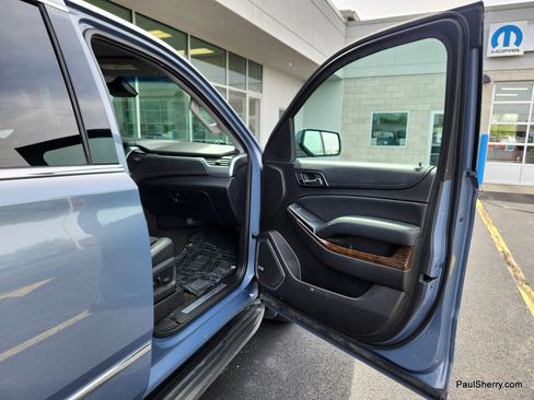 Used 2016 Chevrolet Suburban LT AWD/4WD image 36