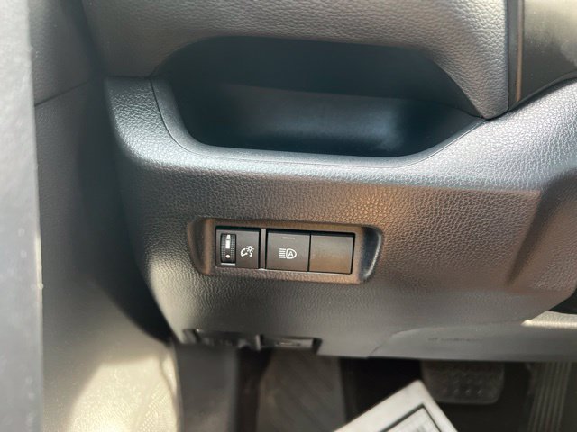 Used 2019 Toyota RAV4 LE w/ All Weather Liner Package AWD/4WD image 15