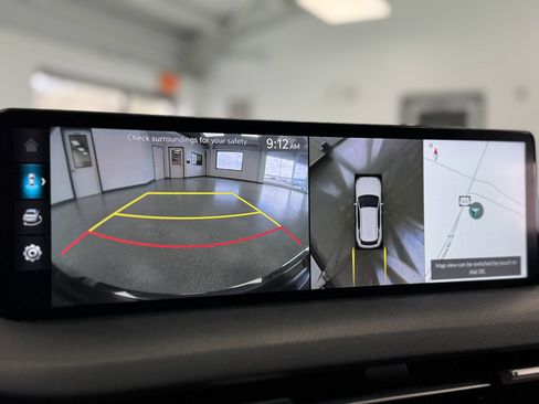 Used 2022 Genesis GV70 2.5T w/ Advanced Package image 28