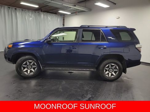 Used 2019 Toyota 4Runner TRD Off-Road Premium AWD/4WD image 5