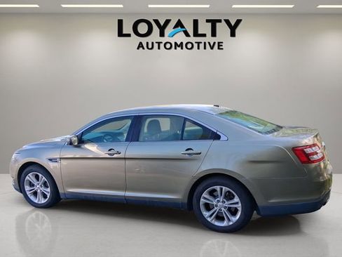Used 2013 Ford Taurus SEL FWD image 2