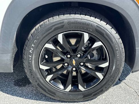 Used 2022 Chevrolet TrailBlazer LT FWD image 30