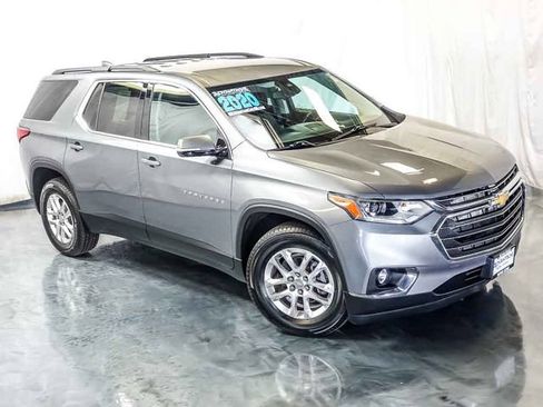 Used 2020 Chevrolet Traverse LT w/ Driver Confidence II Package AWD/4WD image 6