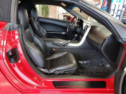 Used 2005 Chevrolet Corvette Convertible image 14