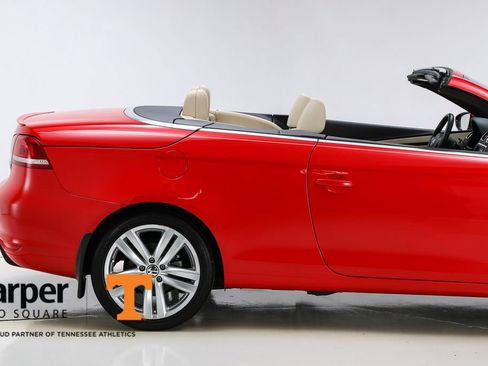 Used 2015 Volkswagen Eos Executive FWD image 54