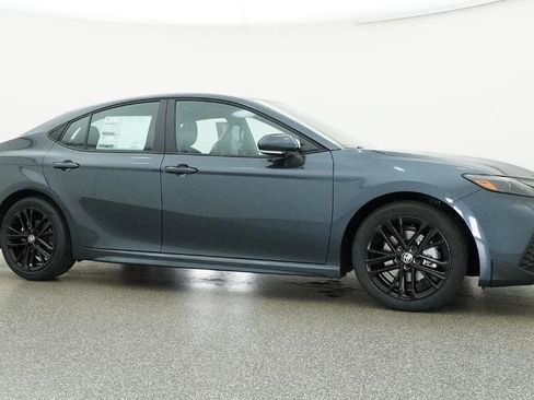 New 2026 Toyota Camry SE image 4