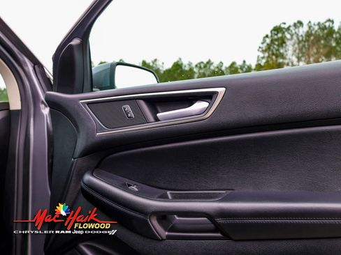 Used 2022 Ford Edge SEL w/ Convenience Package image 13