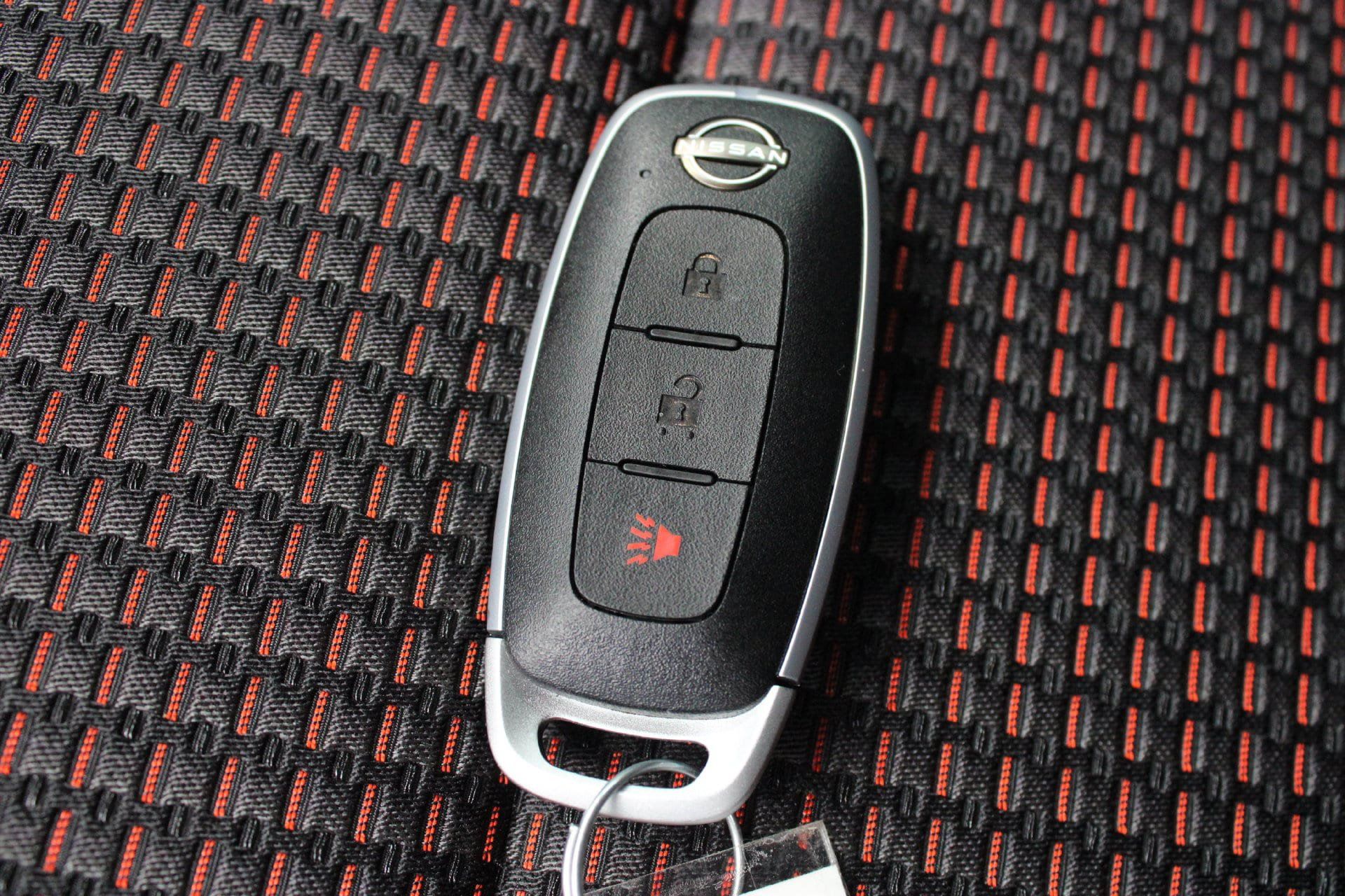 Used 2025 Nissan Kicks SR FWD image 34