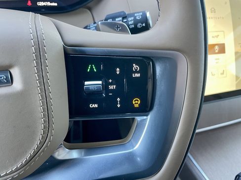 Certified 2024 Land Rover Range Rover Long Wheelbase SE image 22