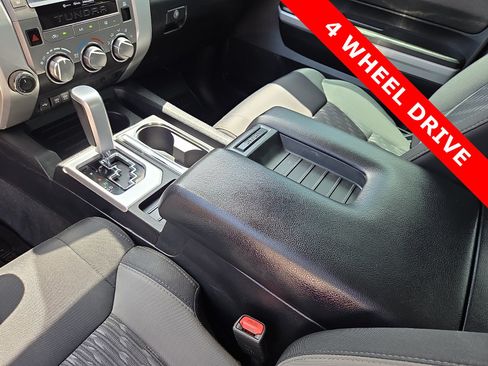 Used 2020 Toyota Tundra SR5 w/ SR5 Upgrade Package AWD/4WD image 25