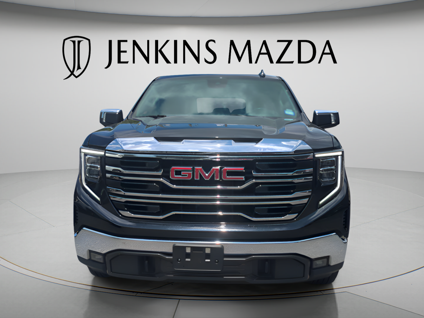 Used 2025 GMC Sierra 1500 SLT RWD image 3