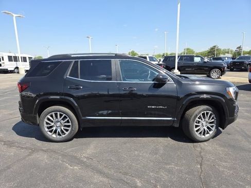 New 2026 GMC Terrain Denali w/ LPO, Floor Liner Package AWD/4WD image 27