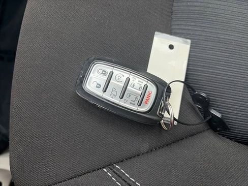 Used 2023 Chrysler Voyager LX FWD image 49