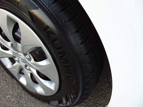 Used 2017 Hyundai Accent SE image 57